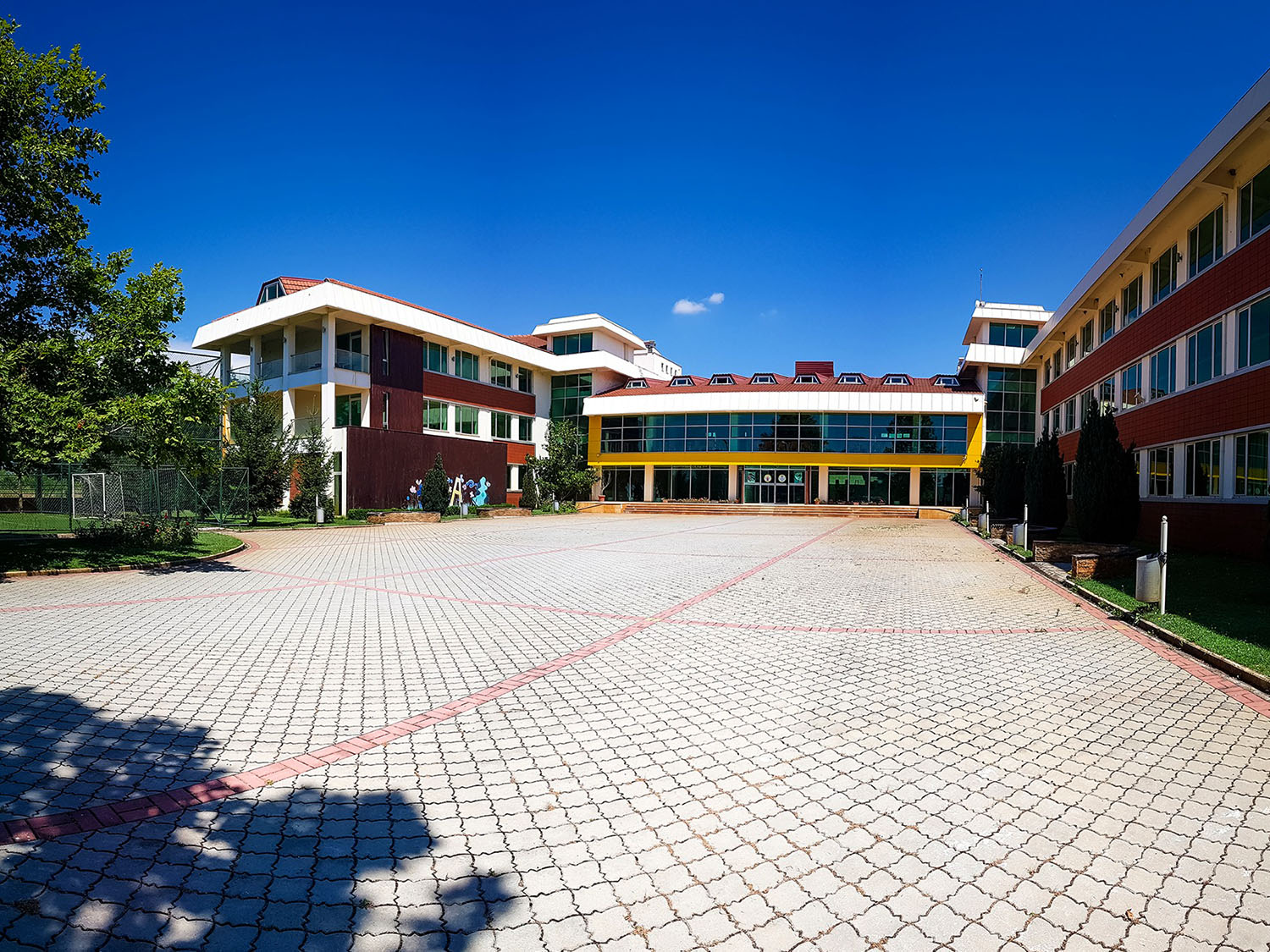 Yahya Kemal College - Skopje